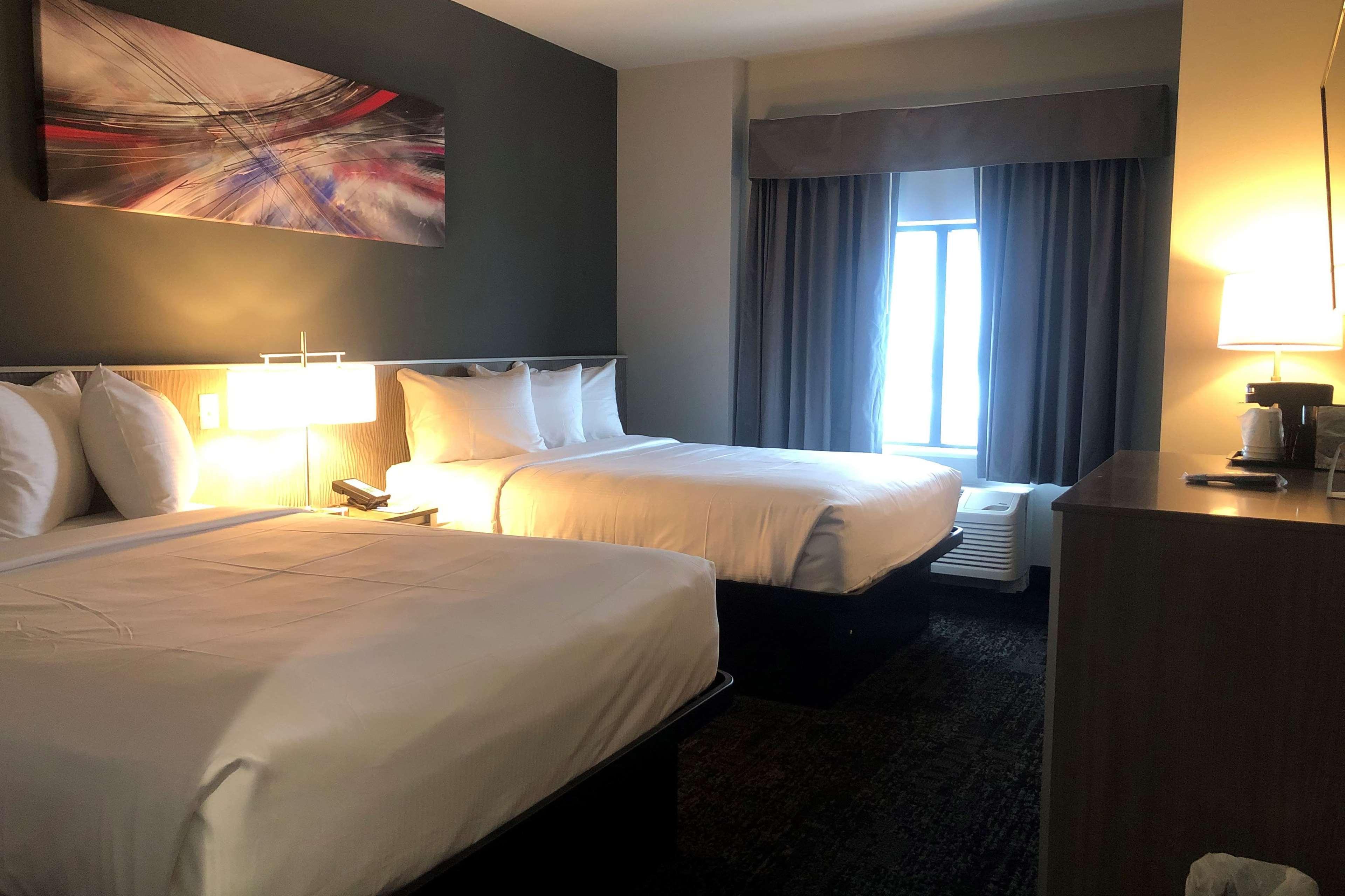 Baymont By Wyndham Madison Hotell Eksteriør bilde